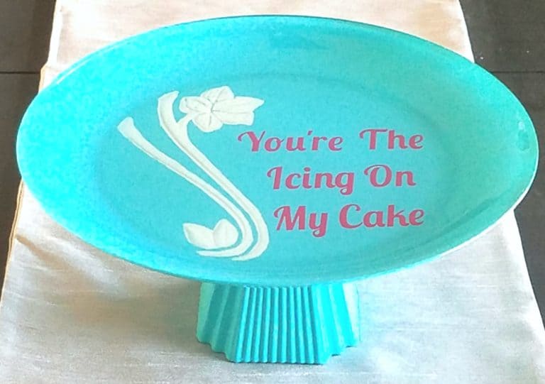 Insanely Cute DIY Cake Stand