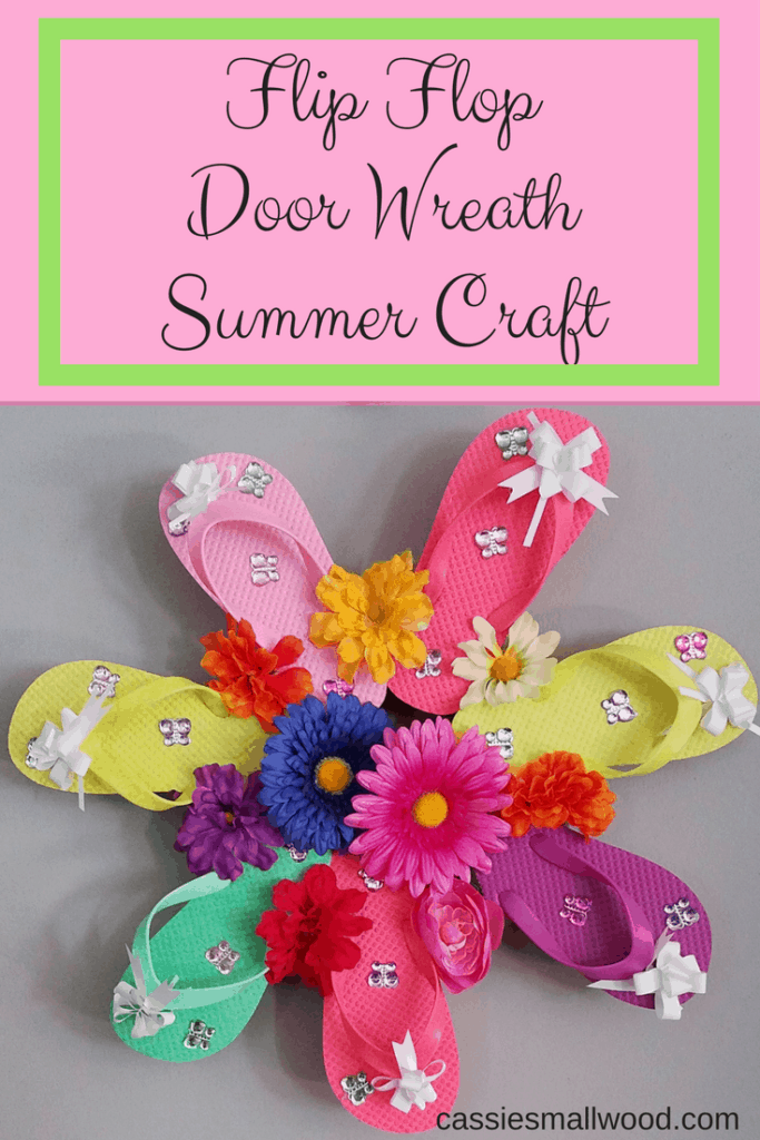 See how easy it is to make this summer flip flop wreath DIY project! It's a great summer craft for kids and adults. Greet your guests in style at your front door with this sweet summer door decor for your home!