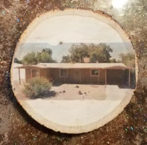 These DIY Christmas ornaments make the perfect personalized gift for a couple or family. Easy to make with any picture!