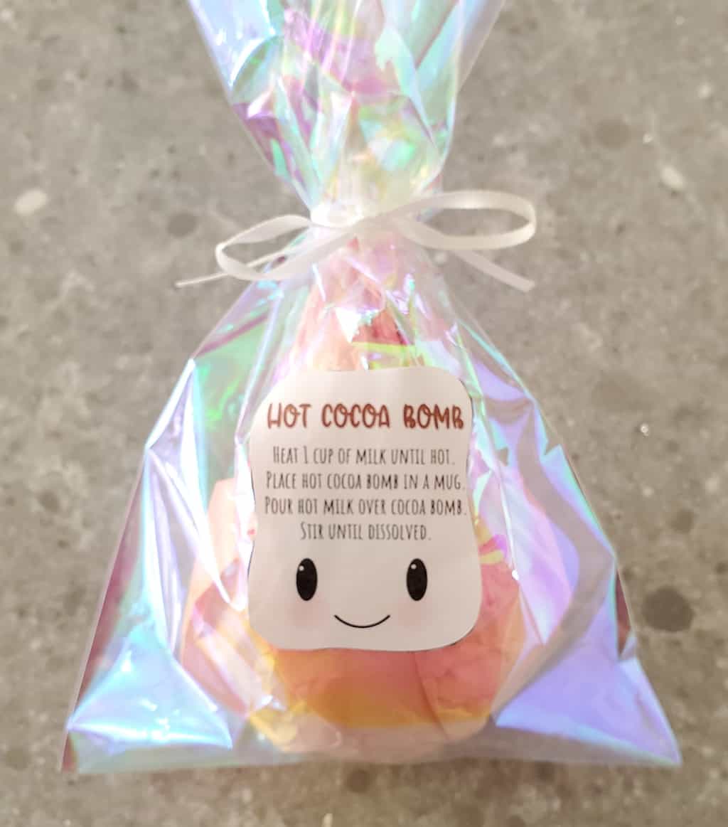 Adorable Hot Chocolate Bomb Labels (Free Printable) - Cassie Smallwood