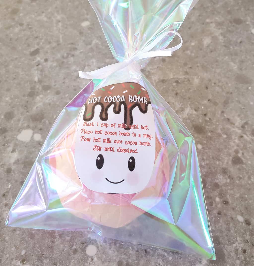 Adorable Hot Chocolate Bomb Labels (Free Printable) - Cassie Smallwood