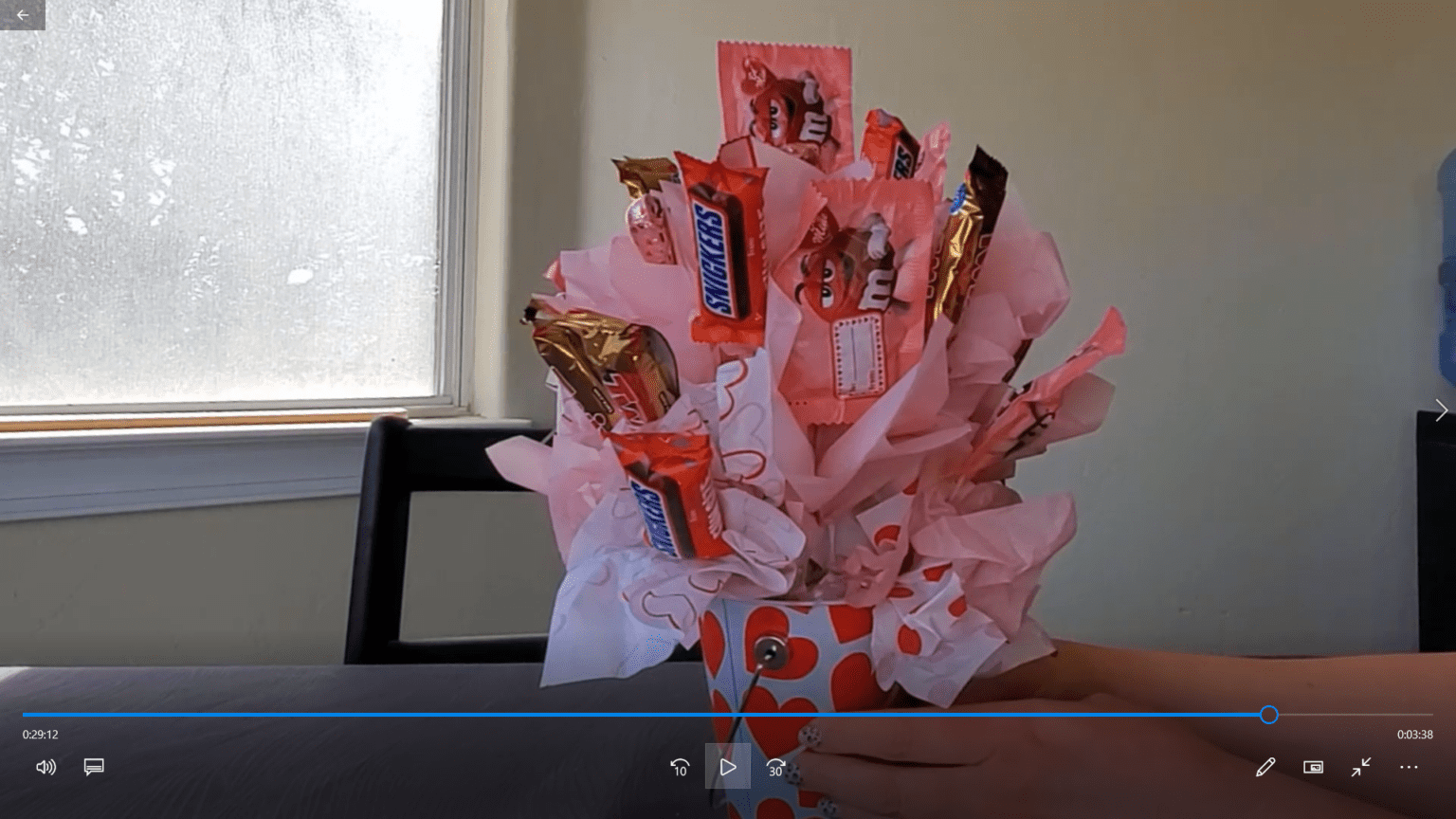 How To Make A Beautiful DIY Candy Bouquet For Valentine's Day - Cassie ...
