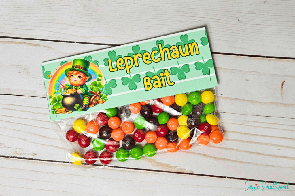 free printable leprechaun bait bag topper with bag of Skittles