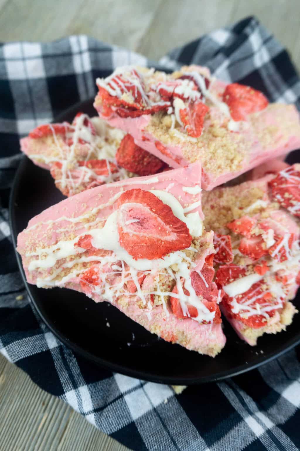 strawberry white chocolate bark recipe Valentines dessert idea