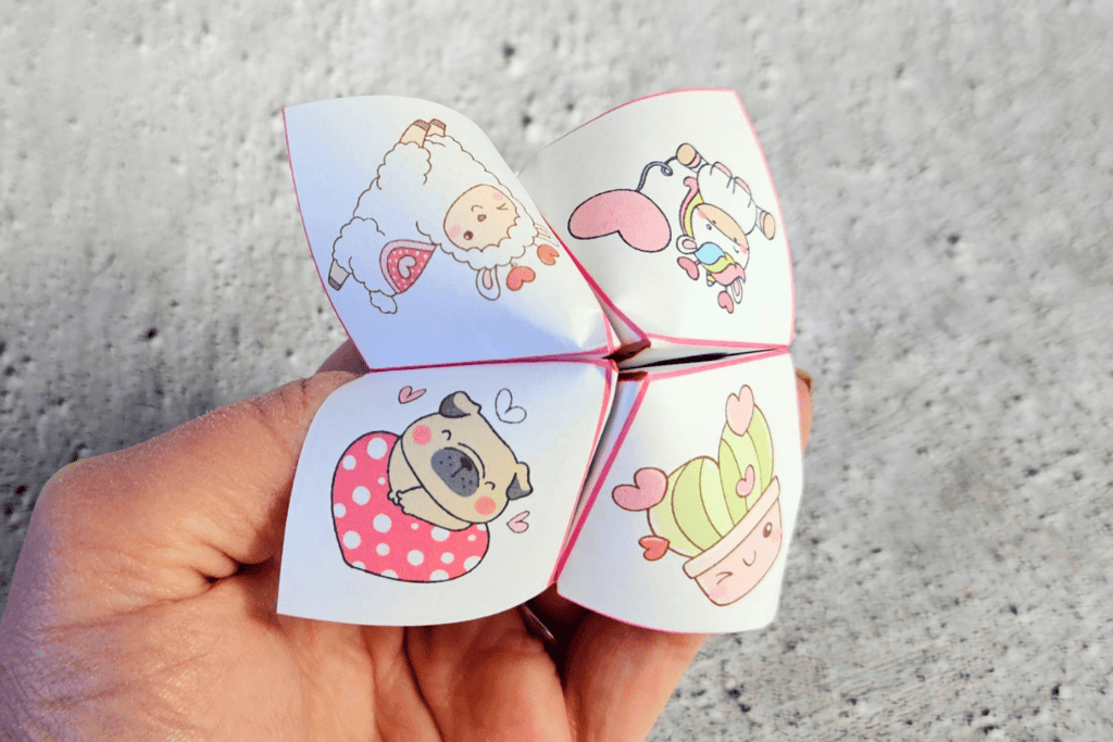 cute Valentine's Day cootie catcher free printable pdf, Valentine's Day paper fortune teller template free printable pdf, love foldable finger puppet for kids